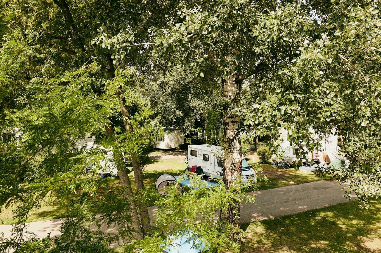 Donaupark Camping Tulln トゥルン エクステリア 写真